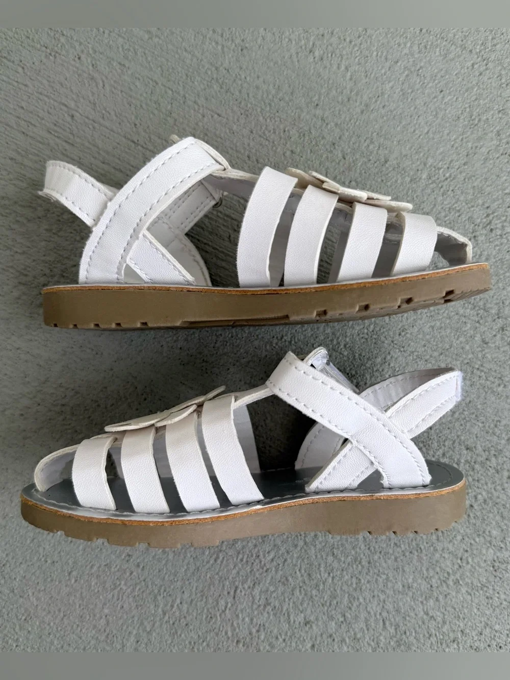 NWOT Carter's White Flower Toddler Spring Summer Faux Leather Sandals Size 7